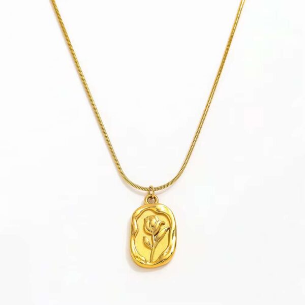 Tovel Necklace