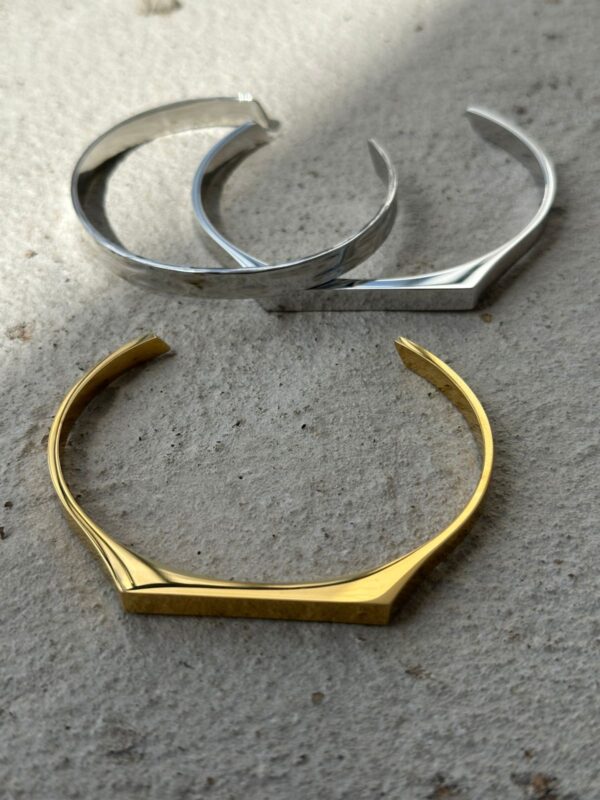 Axis Wrist Cuff