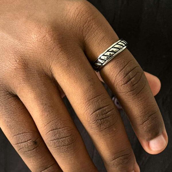 Ribbed Ring