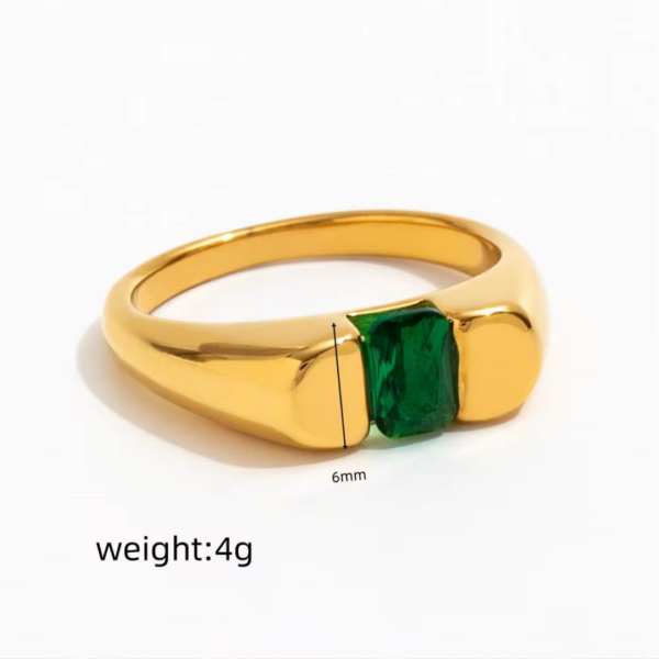Nia Ring