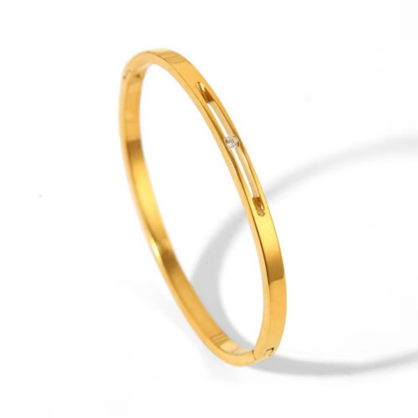 Sora Bangle